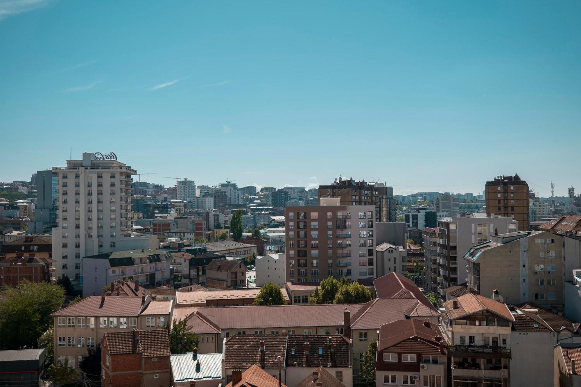Lux Apartments Приштина Экстерьер фото