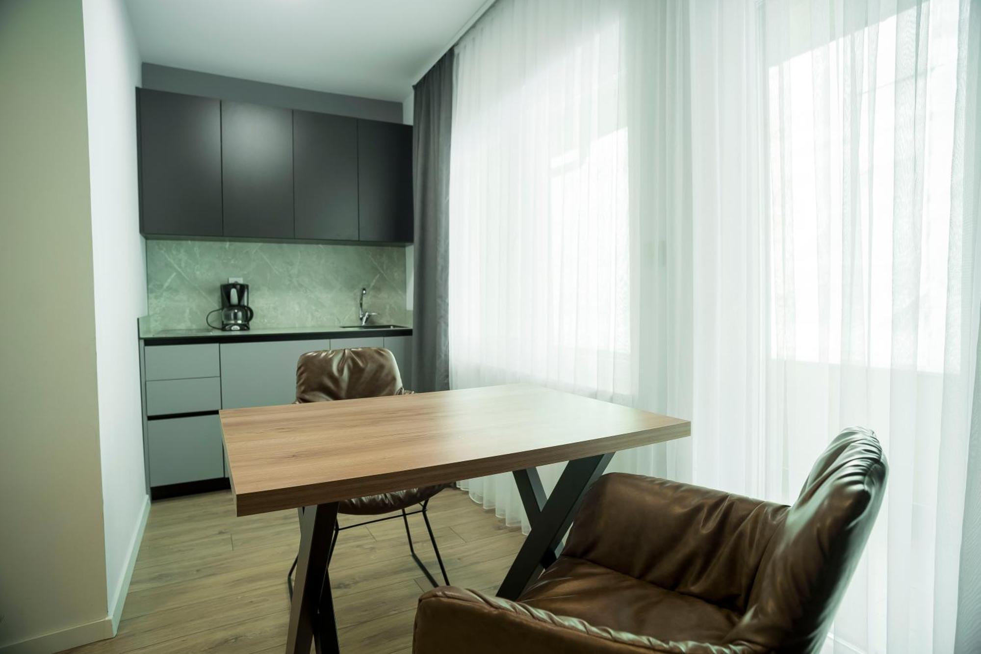 Lux Apartments Приштина Экстерьер фото